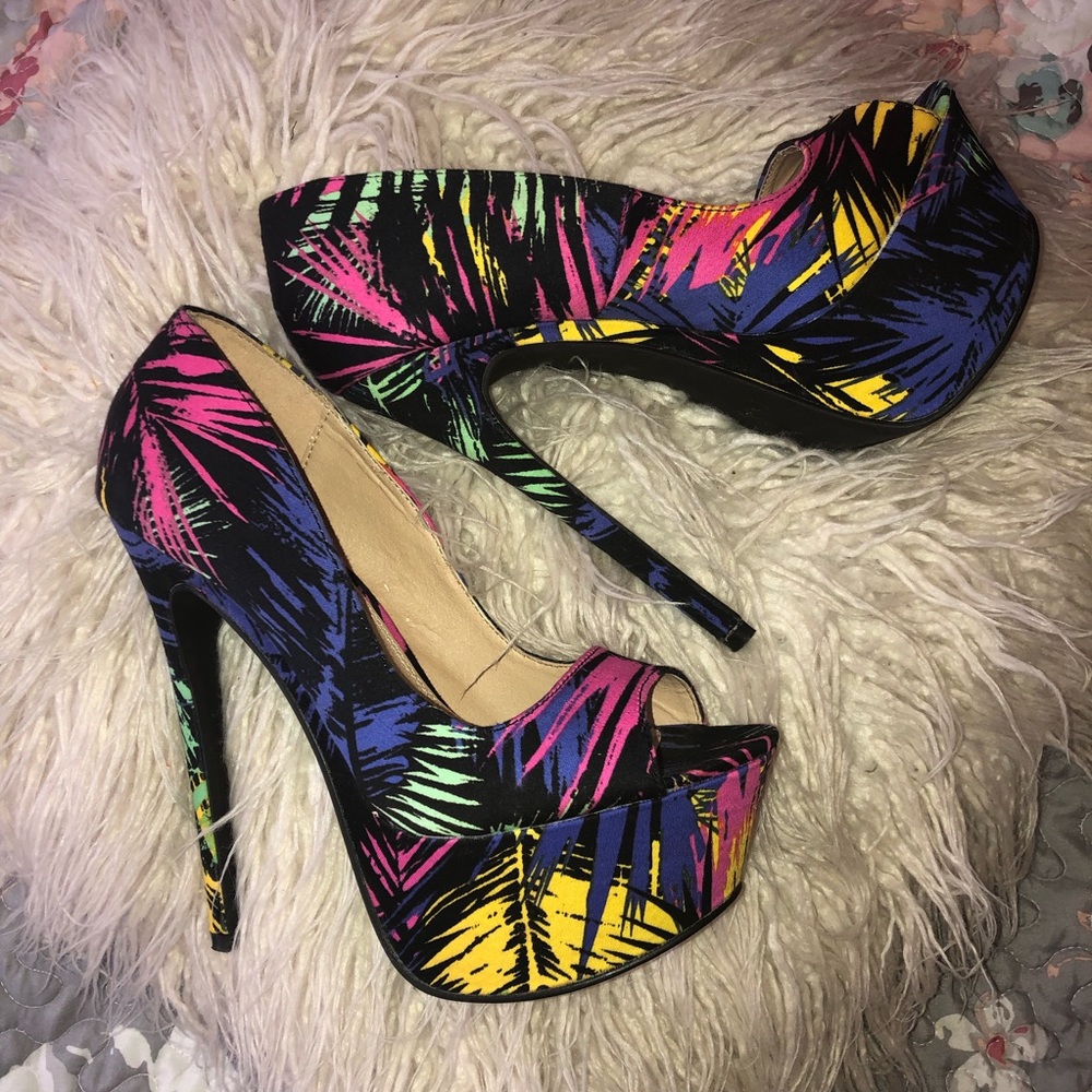 Bright platform heels shoe dazzle